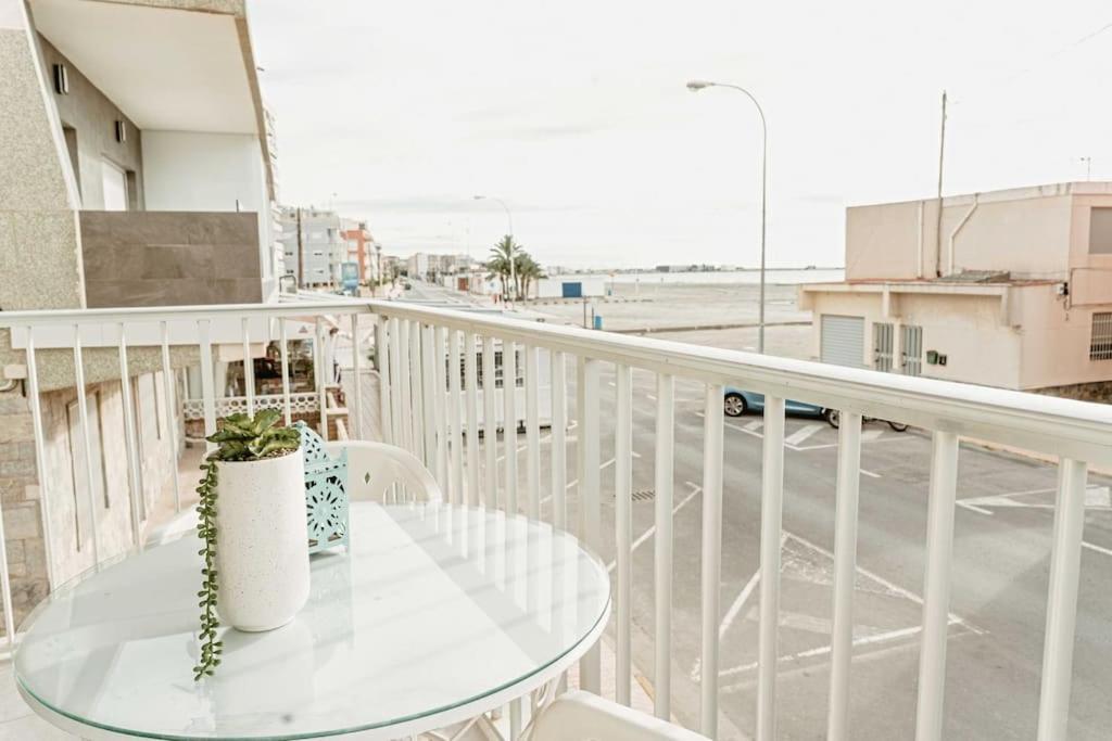 Apartamento Frente Al Mar, Familiar Y Acogedor. Santa Pola Kültér fotó